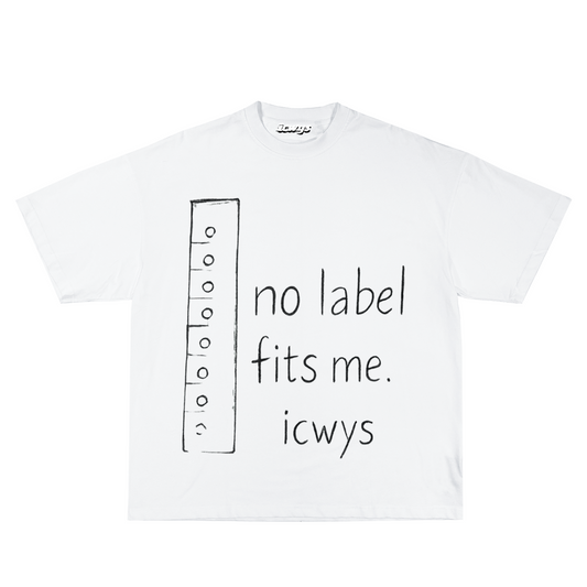 "no label fits me" - 001